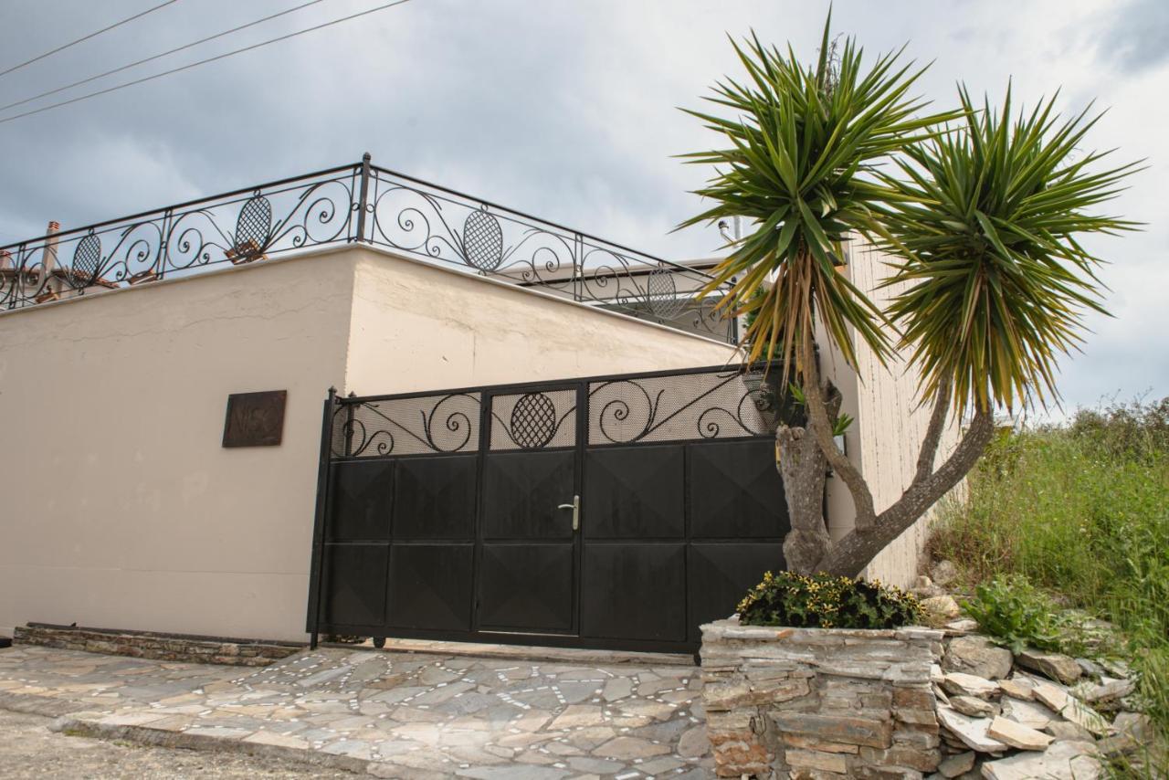 Nisovillas فولوس المظهر الخارجي الصورة