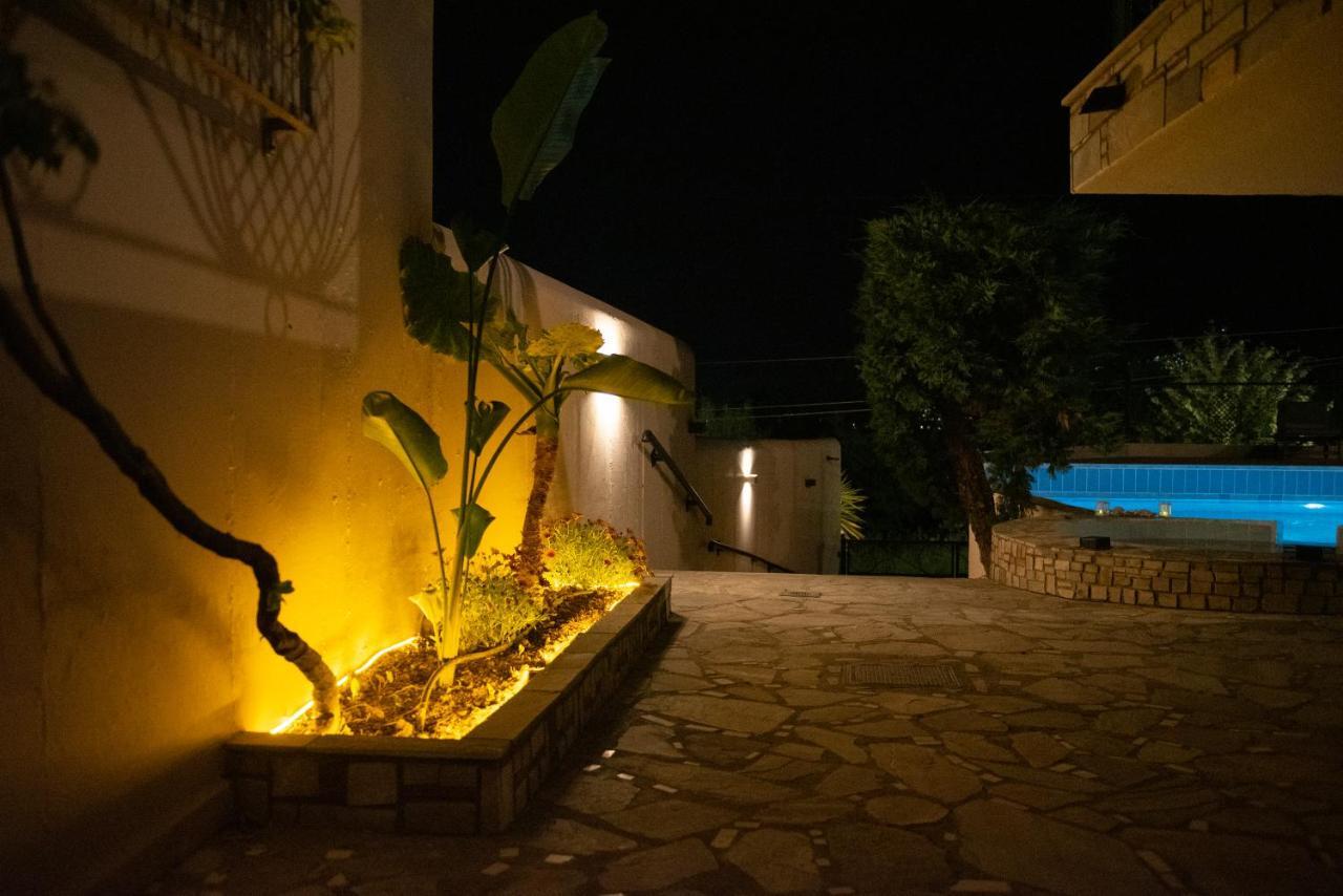 Nisovillas فولوس المظهر الخارجي الصورة
